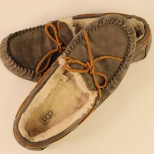 UGG Womens Grey Ansley Moccasin Slippers Driving Shoes Size